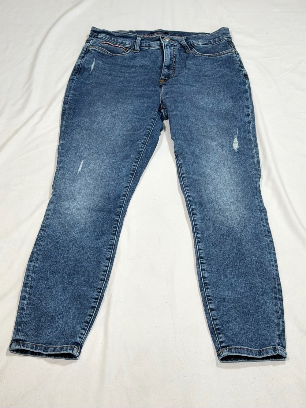 Tommy Hilfiger Skinny Jeans Womens 10 Medium Wash Distressed Stretch Denim O72